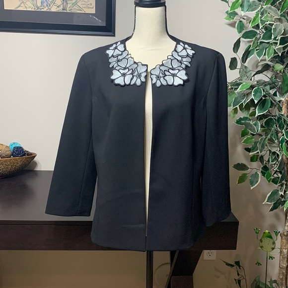 Anne Klein Jackets & Blazers - Anne Klein Blazer Jacket Size L